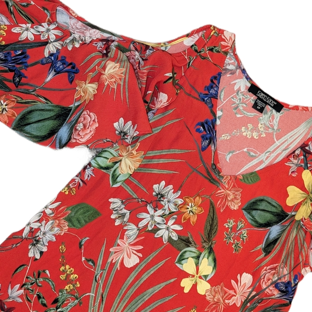 ๐ 3/$15 - NWOT Karen Kane Lifestyle Ruffle Sleeve Floral Top, Size Small Petite - Picture 3 of 5
